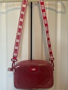 UGG Janey 11 red Sherpa  Red Glossy Clear-Trim Crossbody Bag